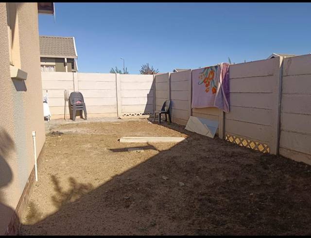 3 BEDROOM HOUSE FOR SALE IN SKY CITY